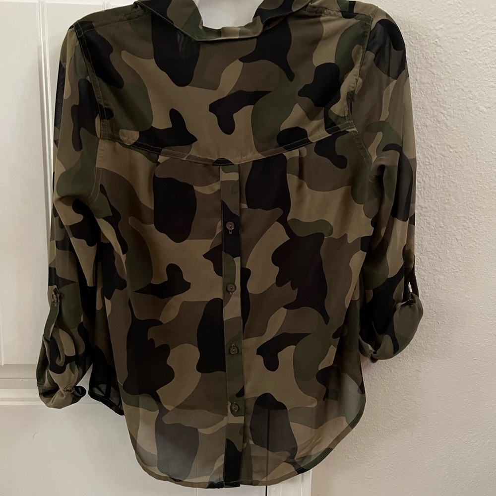 Active Sheer Camo Blouse size M